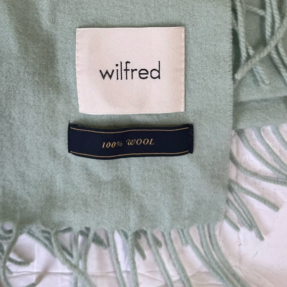 Aritzia Wilfred Free 100% Wool Classic Scarf Blanket Fringes Wrap Shawl Cozy Big - Picture 6 of 13